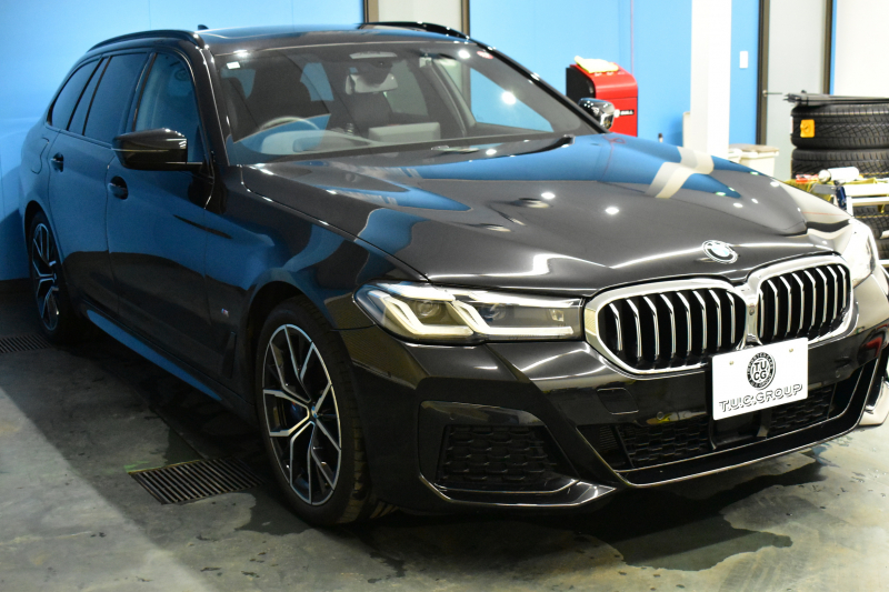 BMW 5シリーズ 530i ﾂｰﾘﾝｸﾞ Mｽﾎﾟｰﾂ LCI後期 ｾﾚｸﾄP  ﾊﾟﾉﾗﾏｻﾝﾙｰﾌ 全席ﾋ-ﾀ-付ﾌﾞﾗｯｸﾚｻﾞｰ  ﾊｰﾏﾝｶｰﾄﾞﾝ 新ﾃﾞｻﾞｲﾝLEDﾍｯﾄﾞﾗｲﾄ ACC HUD LCW 可変ｻｽﾍﾟﾝｼｮﾝ 19AW Mｽﾎﾟｰﾂﾌﾞﾚｰｷ ﾗｲﾌﾞｺｸﾋﾟｯﾄ ﾌﾙｾｸﾞ全周囲ｶﾒﾗ 電動Rｹﾞｰﾄ ｽﾏｰﾄｷｰ 2年保証