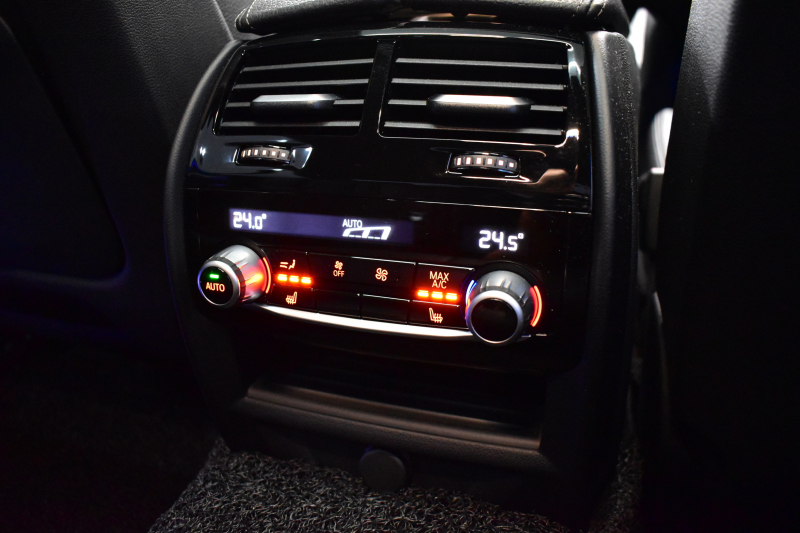 BMW 5シリーズ 530e Mｽﾎﾟｰﾂ iﾊﾟﾌｫｰﾏﾝｽ PHEV ｻﾝﾙｰﾌ ｲﾉﾍﾞｰｼｮﾝ&ﾊｲﾗｲﾝP 全面液晶ﾒｰﾀｰ 全席ﾋｰﾀｰ付黒革 ﾊｰﾏﾝｶｰﾄﾞﾝ 4ｿﾞｰﾝｴｱｺﾝ LEDﾍｯﾄﾞﾗｲﾄ ACC HUD LCW ﾀｯﾁﾊﾟﾈﾙﾅﾋﾞ全周囲ｶﾒﾗ ﾌﾙｾｸﾞﾜｲﾔﾚｽ充電 電動ﾄﾗﾝｸ Mｽﾎﾟｰﾂﾌﾞﾚｰｷ  2年保証