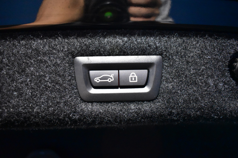 BMW 5シリーズ 530e Mｽﾎﾟｰﾂ iﾊﾟﾌｫｰﾏﾝｽ PHEV ｻﾝﾙｰﾌ 1ｵｰﾅｰ ﾊｲﾗｲﾝP 全席ﾋｰﾀｰ付黒革 LEDﾍｯﾄﾞﾗｲﾄ 液晶ﾒｰﾀｰ ACC LCW ﾀｯﾁﾊﾟﾈﾙﾅﾋﾞ全周囲ｶﾒﾗ ﾌﾙｾｸﾞﾊﾟｰｷﾝｸﾞｱｼｽﾄ 電動ﾄﾗﾝｸ Mｽﾎﾟｰﾂﾌﾞﾚｰｷ  2年保証