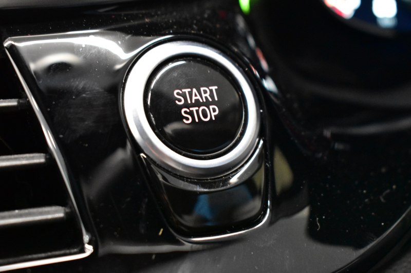 BMW 5シリーズ 530e Mｽﾎﾟｰﾂ iﾊﾟﾌｫｰﾏﾝｽ PHEV ｻﾝﾙｰﾌ 1ｵｰﾅｰ ﾊｲﾗｲﾝP 全席ﾋｰﾀｰ付黒革 LEDﾍｯﾄﾞﾗｲﾄ 液晶ﾒｰﾀｰ ACC LCW ﾀｯﾁﾊﾟﾈﾙﾅﾋﾞ全周囲ｶﾒﾗ ﾌﾙｾｸﾞﾊﾟｰｷﾝｸﾞｱｼｽﾄ 電動ﾄﾗﾝｸ Mｽﾎﾟｰﾂﾌﾞﾚｰｷ  2年保証