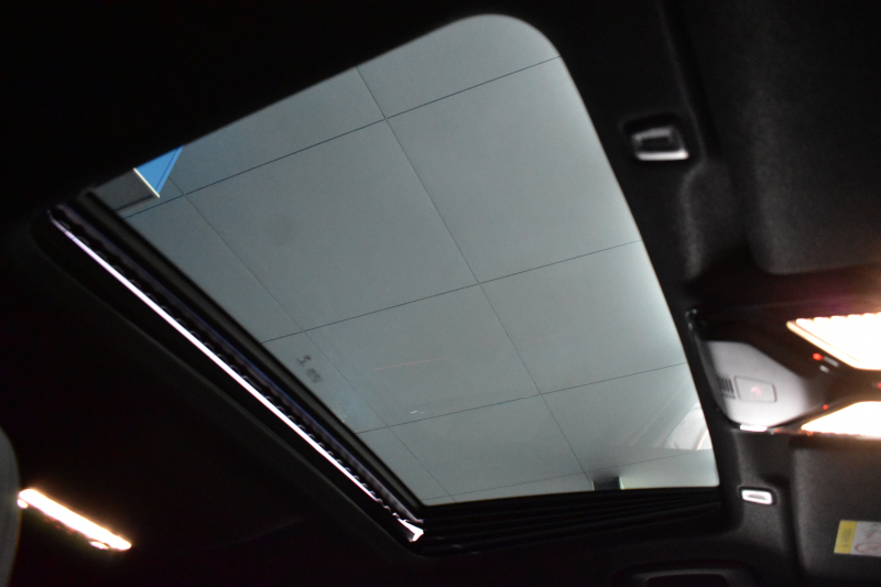 BMW 5シリーズ 530e Mｽﾎﾟｰﾂ iﾊﾟﾌｫｰﾏﾝｽ PHEV ｻﾝﾙｰﾌ 1ｵｰﾅｰ ﾊｲﾗｲﾝP 全席ﾋｰﾀｰ付黒革 LEDﾍｯﾄﾞﾗｲﾄ 液晶ﾒｰﾀｰ ACC LCW ﾀｯﾁﾊﾟﾈﾙﾅﾋﾞ全周囲ｶﾒﾗ ﾌﾙｾｸﾞﾊﾟｰｷﾝｸﾞｱｼｽﾄ 電動ﾄﾗﾝｸ Mｽﾎﾟｰﾂﾌﾞﾚｰｷ  2年保証