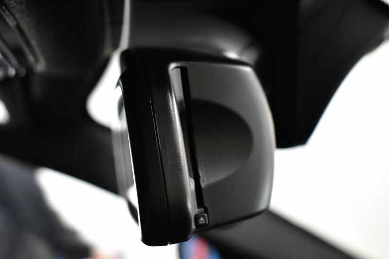 BMW 5シリーズ 530e Mｽﾎﾟｰﾂ iﾊﾟﾌｫｰﾏﾝｽ PHEV ｻﾝﾙｰﾌ 1ｵｰﾅｰ ﾊｲﾗｲﾝP 全席ﾋｰﾀｰ付黒革 LEDﾍｯﾄﾞﾗｲﾄ 液晶ﾒｰﾀｰ ACC LCW ﾀｯﾁﾊﾟﾈﾙﾅﾋﾞ全周囲ｶﾒﾗ ﾌﾙｾｸﾞﾊﾟｰｷﾝｸﾞｱｼｽﾄ 電動ﾄﾗﾝｸ Mｽﾎﾟｰﾂﾌﾞﾚｰｷ  2年保証