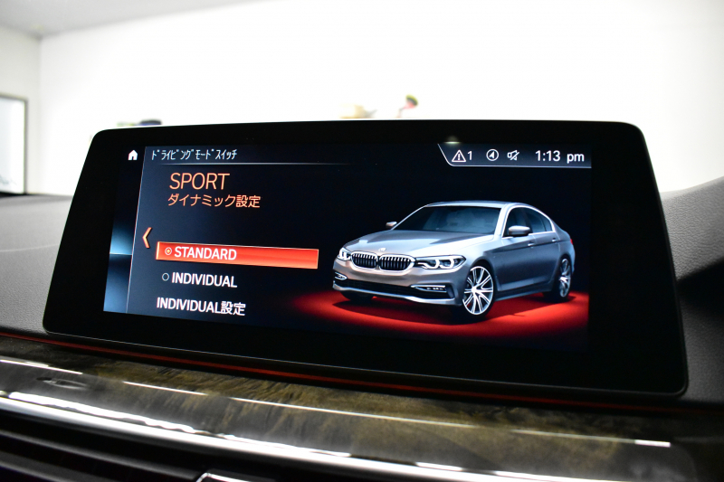 BMW 5シリーズ 530e Mｽﾎﾟｰﾂ iﾊﾟﾌｫｰﾏﾝｽ PHEV ｻﾝﾙｰﾌ 1ｵｰﾅｰ ﾊｲﾗｲﾝP 全席ﾋｰﾀｰ付黒革 LEDﾍｯﾄﾞﾗｲﾄ 液晶ﾒｰﾀｰ ACC LCW ﾀｯﾁﾊﾟﾈﾙﾅﾋﾞ全周囲ｶﾒﾗ ﾌﾙｾｸﾞﾊﾟｰｷﾝｸﾞｱｼｽﾄ 電動ﾄﾗﾝｸ Mｽﾎﾟｰﾂﾌﾞﾚｰｷ  2年保証