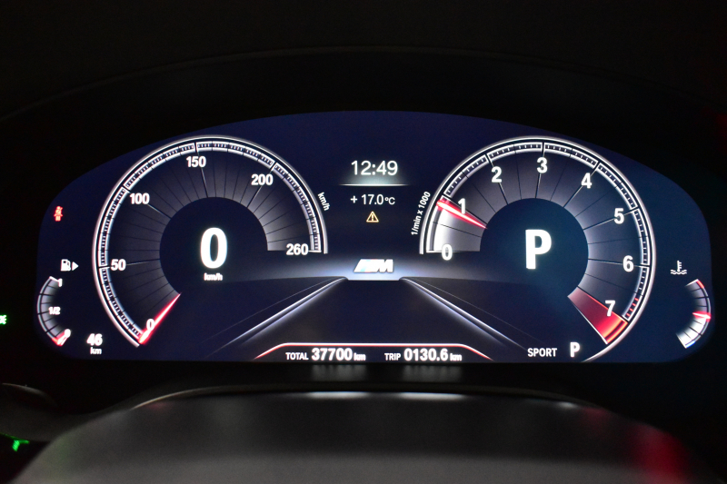 BMW 5シリーズ 530i Mｽﾎﾟｰﾂ 型式変更後ﾓﾃﾞﾙ「JR20」 高出力ﾓﾃﾞﾙ ﾊｲﾗｲﾝP 全席ﾋｰﾀｰ付黒革 HUD LEDﾍｯﾄﾞﾗｲﾄ 追従ACC Mｽﾎﾟｰﾂﾌﾞﾚｰｷ 19AW 全面液晶ﾒｰﾀｰ 車線変更警告 ﾀｯﾁﾊﾟﾈﾙ対応iﾄﾞﾗｲﾌﾞHDDﾅﾋﾞ全周囲ｶﾒﾗ 3Dﾋﾞｭｰ ﾌﾙｾｸﾞ Pｱｼｽﾄﾌﾟﾗｽ 電動ﾄﾗﾝｸ 2年保証