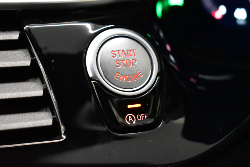 BMW 5シリーズ 530i Mｽﾎﾟｰﾂ 型式変更後ﾓﾃﾞﾙ「JR20」 高出力ﾓﾃﾞﾙ ﾊｲﾗｲﾝP 全席ﾋｰﾀｰ付黒革 HUD LEDﾍｯﾄﾞﾗｲﾄ 追従ACC Mｽﾎﾟｰﾂﾌﾞﾚｰｷ 19AW 全面液晶ﾒｰﾀｰ 車線変更警告 ﾀｯﾁﾊﾟﾈﾙ対応iﾄﾞﾗｲﾌﾞHDDﾅﾋﾞ全周囲ｶﾒﾗ 3Dﾋﾞｭｰ ﾌﾙｾｸﾞ Pｱｼｽﾄﾌﾟﾗｽ 電動ﾄﾗﾝｸ 2年保証