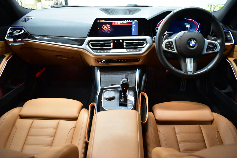 BMW 3シリーズ 330i Mｽﾎﾟｰﾂ 高出力ﾓﾃﾞﾙ ｲﾉﾍﾞｰｼｮﾝ&ﾊｲﾗｲﾝ&ｺﾝﾌｫｰﾄP ﾋｰﾀｰ付茶革 ACC HUD 19AW Mｽﾎﾟｰﾂﾌﾞﾚｰｷ ﾗｲﾌﾞｺｯｸﾋﾟｯﾄ ｼﾞｪｽﾁｬｰｺﾝﾄﾛｰﾙ付ﾀｯﾁﾊﾟﾈﾙHDDﾅﾋﾞ全周囲ｶﾒﾗ ｱｯﾌﾟﾙｶｰﾌﾟﾚｲ 電動ﾄﾗﾝｸ 2年保証