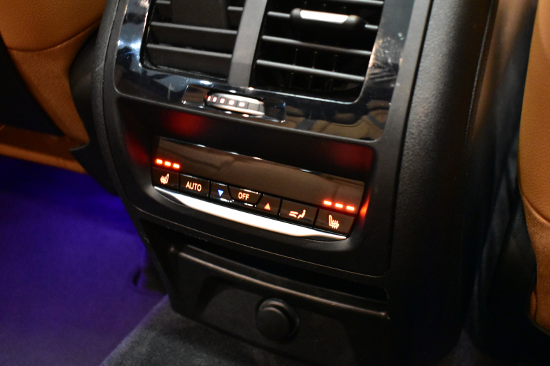 BMW X3 M40d ｾﾚｸﾄ&ﾊｲﾗｲﾝP 326馬力 ﾊﾟﾉﾗﾏｻﾝﾙｰﾌ 全席ﾋｰﾀｰ付茶革 ﾊｰﾏﾝｶｰﾄﾞﾝ 21AW 追従ACC HUD ｽﾃｱﾘﾝｸﾞｻﾎﾟｰﾄ ﾀｯﾁﾊﾟﾈﾙﾅﾋﾞ ﾌﾙｾｸﾞ 全周囲ｶﾒﾗ3Dﾋﾞｭｰ LEDﾍｯﾄﾞﾗｲﾄ 電動Rｹﾞｰﾄ ﾜｲﾔﾚｽ充電 液晶ﾒｰﾀｰ 2年保証