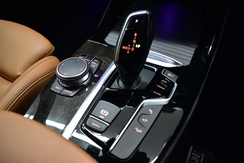 BMW X3 M40d ｾﾚｸﾄ&ﾊｲﾗｲﾝP 326馬力 ﾊﾟﾉﾗﾏｻﾝﾙｰﾌ 全席ﾋｰﾀｰ付茶革 ﾊｰﾏﾝｶｰﾄﾞﾝ 21AW 追従ACC HUD ｽﾃｱﾘﾝｸﾞｻﾎﾟｰﾄ ﾀｯﾁﾊﾟﾈﾙﾅﾋﾞ ﾌﾙｾｸﾞ 全周囲ｶﾒﾗ3Dﾋﾞｭｰ LEDﾍｯﾄﾞﾗｲﾄ 電動Rｹﾞｰﾄ ﾜｲﾔﾚｽ充電 液晶ﾒｰﾀｰ 2年保証