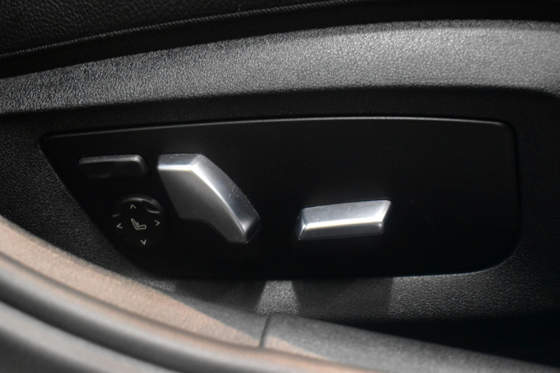BMW 5シリーズ 530e Mｽﾎﾟｰﾂ iﾊﾟﾌｫｰﾏﾝｽ PHEV ﾊｲﾗｲﾝP 全席ﾋｰﾀｰ付黒革 HUD ｼﾞｪｽﾁｬｰｺﾝﾄﾛｰﾙ付ﾀｯﾁﾊﾟﾈﾙﾅﾋﾞ全周囲ｶﾒﾗ ﾌﾙｾｸﾞTV LEDﾍｯﾄﾞﾗｲﾄ 液晶ﾒｰﾀｰ ACC LCW ﾊﾟｰｷﾝｸﾞｱｼｽﾄ 電動ﾄﾗﾝｸ Mｽﾎﾟｰﾂﾌﾞﾚｰｷ  2年保証