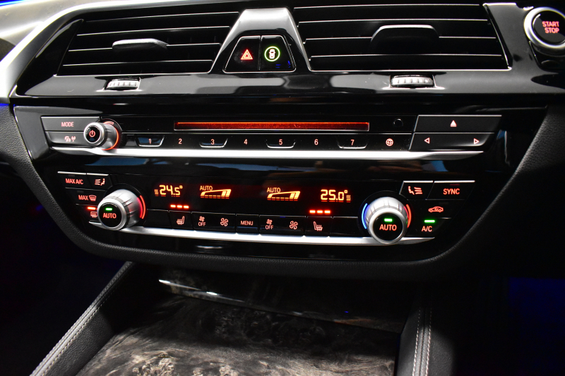 BMW 5シリーズ 530e Mｽﾎﾟｰﾂ iﾊﾟﾌｫｰﾏﾝｽ PHEV ﾊｲﾗｲﾝP 全席ﾋｰﾀｰ付黒革 HUD ｼﾞｪｽﾁｬｰｺﾝﾄﾛｰﾙ付ﾀｯﾁﾊﾟﾈﾙﾅﾋﾞ全周囲ｶﾒﾗ ﾌﾙｾｸﾞTV LEDﾍｯﾄﾞﾗｲﾄ 液晶ﾒｰﾀｰ ACC LCW ﾊﾟｰｷﾝｸﾞｱｼｽﾄ 電動ﾄﾗﾝｸ Mｽﾎﾟｰﾂﾌﾞﾚｰｷ  2年保証