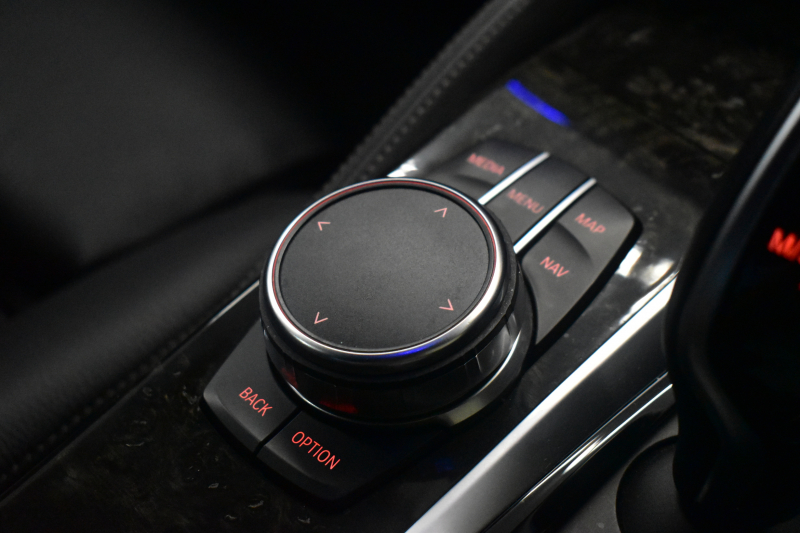 BMW 5シリーズ 530e Mｽﾎﾟｰﾂ iﾊﾟﾌｫｰﾏﾝｽ PHEV ﾊｲﾗｲﾝP 全席ﾋｰﾀｰ付黒革 HUD ｼﾞｪｽﾁｬｰｺﾝﾄﾛｰﾙ付ﾀｯﾁﾊﾟﾈﾙﾅﾋﾞ全周囲ｶﾒﾗ ﾌﾙｾｸﾞTV LEDﾍｯﾄﾞﾗｲﾄ 液晶ﾒｰﾀｰ ACC LCW ﾊﾟｰｷﾝｸﾞｱｼｽﾄ 電動ﾄﾗﾝｸ Mｽﾎﾟｰﾂﾌﾞﾚｰｷ  2年保証