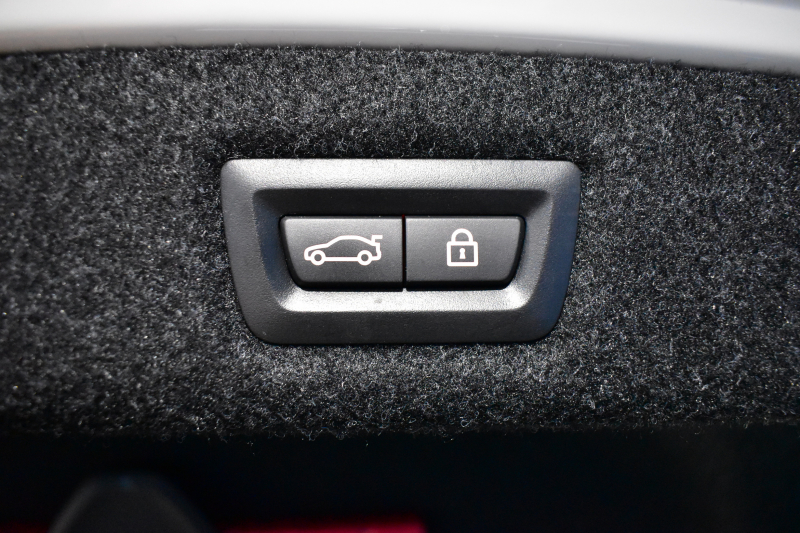 BMW 5シリーズ 530e Mｽﾎﾟｰﾂ iﾊﾟﾌｫｰﾏﾝｽ PHEV ﾊｲﾗｲﾝP 全席ﾋｰﾀｰ付黒革 HUD ｼﾞｪｽﾁｬｰｺﾝﾄﾛｰﾙ付ﾀｯﾁﾊﾟﾈﾙﾅﾋﾞ全周囲ｶﾒﾗ ﾌﾙｾｸﾞTV LEDﾍｯﾄﾞﾗｲﾄ 液晶ﾒｰﾀｰ ACC LCW ﾊﾟｰｷﾝｸﾞｱｼｽﾄ 電動ﾄﾗﾝｸ Mｽﾎﾟｰﾂﾌﾞﾚｰｷ  2年保証