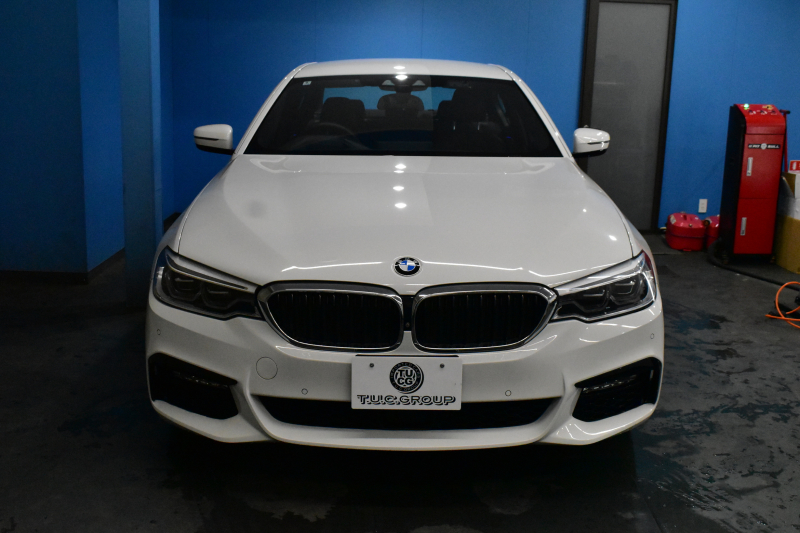 BMW 5シリーズ 530e Mｽﾎﾟｰﾂ iﾊﾟﾌｫｰﾏﾝｽ PHEV ﾊｲﾗｲﾝP 全席ﾋｰﾀｰ付黒革 HUD ｼﾞｪｽﾁｬｰｺﾝﾄﾛｰﾙ付ﾀｯﾁﾊﾟﾈﾙﾅﾋﾞ全周囲ｶﾒﾗ ﾌﾙｾｸﾞTV LEDﾍｯﾄﾞﾗｲﾄ 液晶ﾒｰﾀｰ ACC LCW ﾊﾟｰｷﾝｸﾞｱｼｽﾄ 電動ﾄﾗﾝｸ Mｽﾎﾟｰﾂﾌﾞﾚｰｷ  2年保証