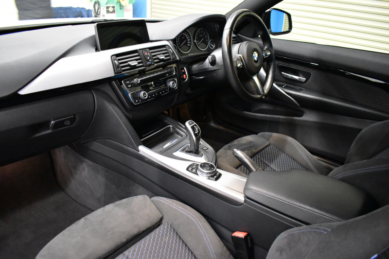 BMW 4シリーズ 420iｸｰﾍﾟ Mｽﾎﾟｰﾂ 追従ACC LEDﾍｯﾄﾞﾗｲﾄ 19AW ｱﾙｶﾝﾀｰﾗ電動ｽﾎﾟｰﾂｼｰﾄ 車線逸脱&歩行者警告 衝突軽減ﾌﾞﾚｰｷ ﾀｯﾁﾊﾟｯﾄﾞiﾄﾞﾗｲﾌﾞHDDﾅﾋﾞ Bｶﾒﾗ 前後PDC ﾊﾟﾄﾞﾙｼﾌﾄ ｺﾝﾌｫA ｽﾏｰﾄｷｰ 2年保証