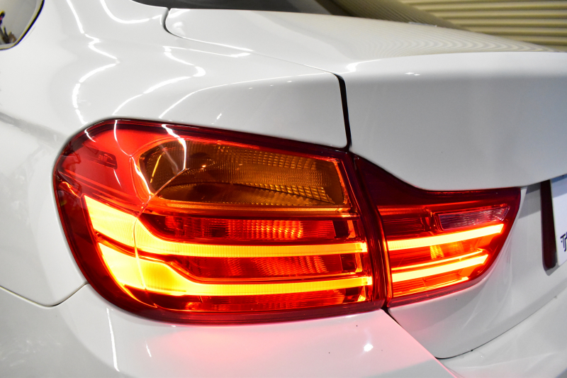 BMW 4シリーズ 420iｸｰﾍﾟ Mｽﾎﾟｰﾂ 追従ACC LEDﾍｯﾄﾞﾗｲﾄ 19AW ｱﾙｶﾝﾀｰﾗ電動ｽﾎﾟｰﾂｼｰﾄ 車線逸脱&歩行者警告 衝突軽減ﾌﾞﾚｰｷ ﾀｯﾁﾊﾟｯﾄﾞiﾄﾞﾗｲﾌﾞHDDﾅﾋﾞ Bｶﾒﾗ 前後PDC ﾊﾟﾄﾞﾙｼﾌﾄ ｺﾝﾌｫA ｽﾏｰﾄｷｰ 2年保証