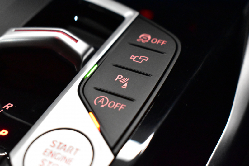 BMW 4シリーズ M440i xDriveｶﾌﾞﾘｵﾚ ｺﾝﾌｫｰﾄP ｶｰﾌﾞﾄﾞﾃﾞｨｽﾌﾟﾚｲ ﾋｰﾀｰ付赤革 4WD 全周囲ｶﾒﾗ ｴｱｶﾗｰ ﾚｰｻﾞｰLEDﾍｯﾄﾞﾗｲﾄ ｽﾃｱﾘﾝｸﾞﾋｰﾀｰ HUD Mｽﾎﾟｰﾂﾃﾞﾌ&ﾌﾞﾚｰｷ 可変Mｻｽ ﾗｲﾌﾞｺｯｸﾋﾟｯﾄﾀｯﾁﾊﾟﾈﾙﾅﾋﾞ LCW ﾌﾙｾｸﾞ harman/kardon 19AW 2年保証