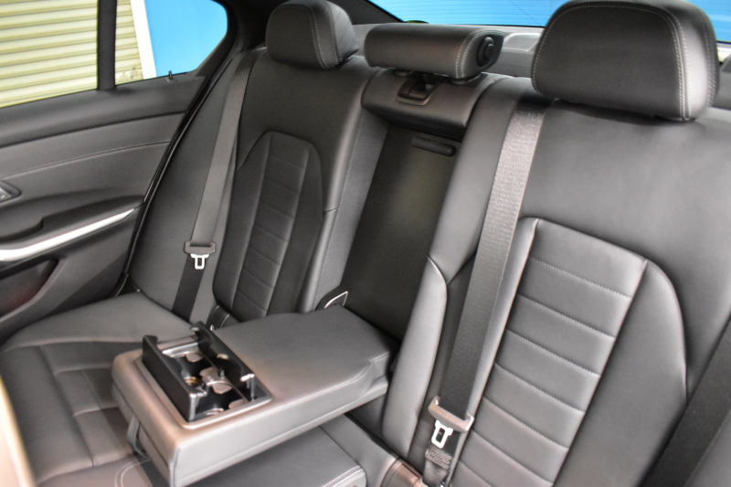 BMW 3シリーズ 320i Mｽﾎﾟｰﾂ 1ｵｰﾅｰ ﾊｲﾗｲﾝ&ｺﾝﾌｫｰﾄP ﾋｰﾀｰ付黒革 LEDﾍｯﾄﾞﾗｲﾄ 追従ACC 19AW ﾀｯﾁﾊﾟﾈﾙﾅﾋﾞ ﾊﾟｰｷﾝｸﾞｱｼｽﾄﾌﾟﾗｽ 全周囲ｶﾒﾗ 電動ﾄﾗﾝｸ HiFiｽﾋﾟｰｶｰ ｳｯﾄﾞｲﾝﾃﾘｱ ｱｯﾌﾟﾙｶｰﾌﾟﾚｲ 2年保証