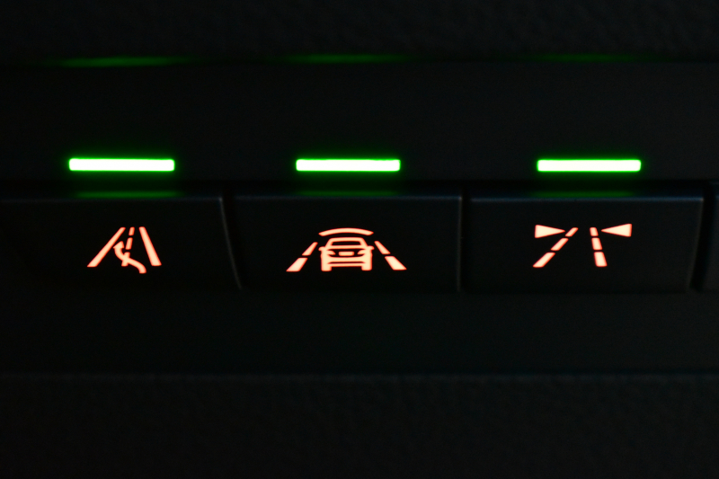 BMW 4シリーズ 420iｸﾞﾗﾝｸｰﾍﾟ ｾﾚﾌﾞﾚｰｼｮﾝｴﾃﾞｨｼｮﾝｲﾝｽﾀｲﾙ 特別仕様車 ﾋｰﾀｰ付黒革 追従ACC LEDﾍｯﾄﾞﾗｲﾄ 19AW  ｻﾃﾝｱﾙﾐﾓｰﾙ ｳｯﾄﾞｲﾝﾃﾘｱ ｽﾃﾝﾚｽﾍﾟﾀﾞﾙ HUD 車線変更&逸脱&歩行者警告 衝突軽減B ﾀｯﾁﾊﾟｯﾄﾞ付iﾄﾞﾗｲﾌﾞHDDﾅﾋﾞ 2年保証