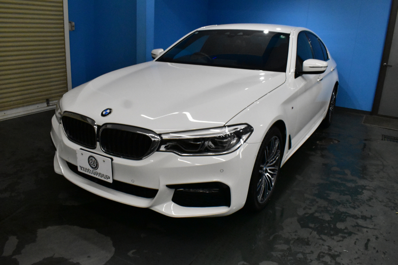 BMW 5シリーズ 540i Mｽﾎﾟｰﾂ ｺﾝﾌｫｰﾄ&ﾊｲﾗｲﾝP Fﾍﾞﾝﾁﾚｰｼｮﾝ& 全席ﾋｰﾀｰ付黒革 ｿﾌﾄｸﾛｰｽﾞﾄﾞｱ 可変ｻｽ Mｽﾎﾟｰﾂﾌﾞﾚｰｷ LEDﾍｯﾄﾞﾗｲﾄ 液晶ﾒｰﾀｰ ACC LCW  ﾊﾟｰｷﾝｸﾞｱｼｽﾄﾌﾟﾗｽ ﾀｯﾁﾊﾟﾈﾙﾅﾋﾞ全周囲ｶﾒﾗ 3Dﾋﾞｭｰ ﾌﾙｾｸﾞ 電動ﾄﾗﾝｸ 2年保証
