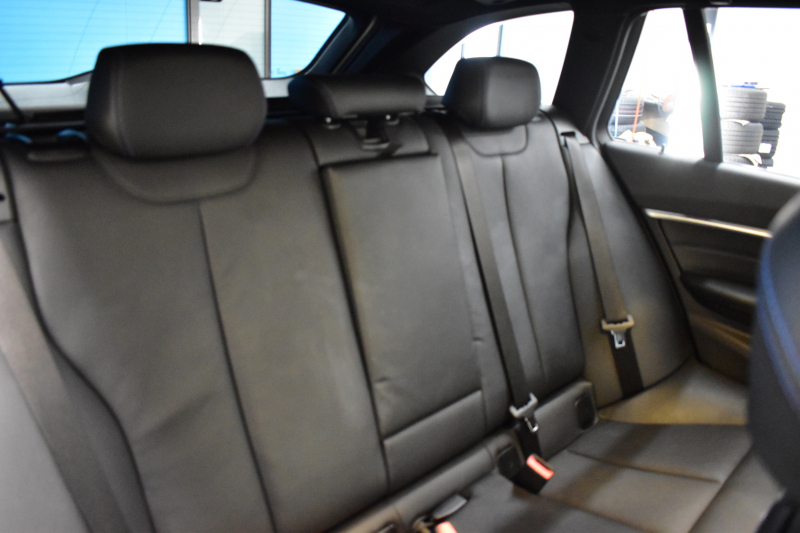 BMW 3シリーズ 320dﾂｰﾘﾝｸﾞ Mｽﾎﾟｰﾂｴﾃﾞｨｼｮﾝｼｬﾄﾞｰ LCI後期限定 ﾋｰﾀｰ付黒革 専用ﾀﾞｰｸLEDﾍｯﾄﾞﾗｲﾄ&ﾃｰﾙ 液晶ﾒｰﾀｰ 追従ACC ﾀｯﾁﾊﾟﾈﾙHDDﾅﾋﾞ 車線変更&逸脱&歩行者警告 衝突軽減ﾌﾞﾚｰｷ  19AW 電動Rｹﾞｰﾄ 前後PDC Bｶﾒﾗ  2年保証