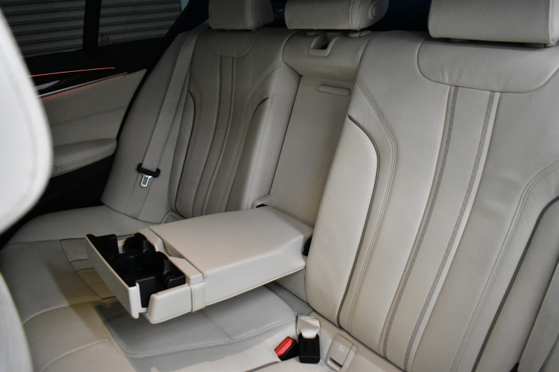 BMW 5シリーズ 530i Mｽﾎﾟｰﾂ ｲﾉﾍﾞｰｼｮﾝ&ﾊｲﾗｲﾝP 高出力ﾓﾃﾞﾙ 全席ﾋｰﾀｰ付白革 LEDﾍｯﾄﾞﾗｲﾄ 追従ACC HUD Mｽﾎﾟｰﾂﾌﾞﾚｰｷ 19AW 液晶ﾒｰﾀｰ 車線変更警告 ﾀｯﾁﾊﾟﾈﾙ対応iﾄﾞﾗｲﾌﾞHDDﾅﾋﾞﾌﾙｾｸﾞ全周囲ｶﾒﾗ 3Dﾋﾞｭｰ Pｱｼｽﾄﾌﾟﾗｽ 電動ﾄﾗﾝｸ 2年保証