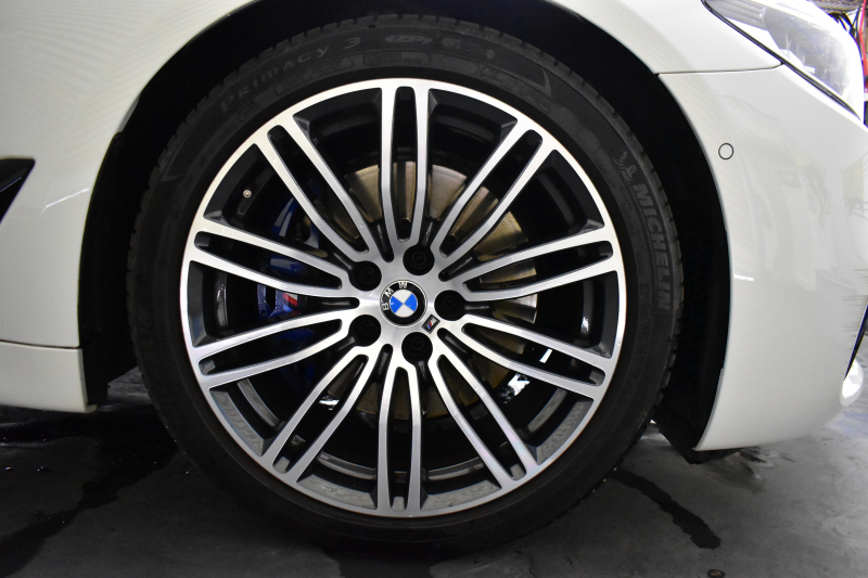 BMW 5シリーズ 530i Mｽﾎﾟｰﾂ ｲﾉﾍﾞｰｼｮﾝ&ﾊｲﾗｲﾝP 高出力ﾓﾃﾞﾙ 全席ﾋｰﾀｰ付白革 LEDﾍｯﾄﾞﾗｲﾄ 追従ACC HUD Mｽﾎﾟｰﾂﾌﾞﾚｰｷ 19AW 液晶ﾒｰﾀｰ 車線変更警告 ﾀｯﾁﾊﾟﾈﾙ対応iﾄﾞﾗｲﾌﾞHDDﾅﾋﾞﾌﾙｾｸﾞ全周囲ｶﾒﾗ 3Dﾋﾞｭｰ Pｱｼｽﾄﾌﾟﾗｽ 電動ﾄﾗﾝｸ 2年保証