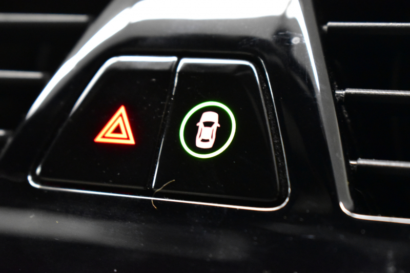 BMW 5シリーズ 530i Mｽﾎﾟｰﾂ ｲﾉﾍﾞｰｼｮﾝ&ﾊｲﾗｲﾝP 高出力ﾓﾃﾞﾙ 全席ﾋｰﾀｰ付白革 LEDﾍｯﾄﾞﾗｲﾄ 追従ACC HUD Mｽﾎﾟｰﾂﾌﾞﾚｰｷ 19AW 液晶ﾒｰﾀｰ 車線変更警告 ﾀｯﾁﾊﾟﾈﾙ対応iﾄﾞﾗｲﾌﾞHDDﾅﾋﾞﾌﾙｾｸﾞ全周囲ｶﾒﾗ 3Dﾋﾞｭｰ Pｱｼｽﾄﾌﾟﾗｽ 電動ﾄﾗﾝｸ 2年保証