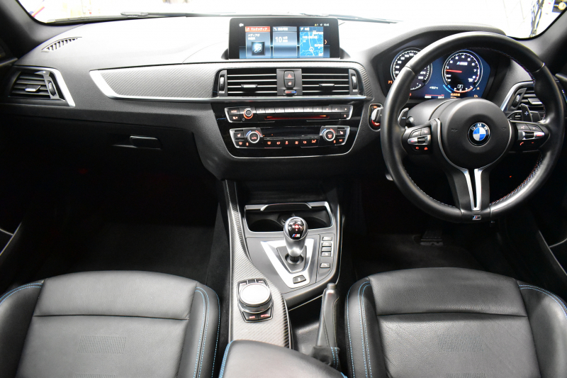 BMW Mシリーズ M2 ｺﾝﾍﾟﾃｨｼｮﾝ MDCT 7速DCT LCI後期  ｻﾝﾙｰﾌ ﾊｰﾏﾝｶｰﾄﾞﾝ 専用410馬力ｴﾝｼﾞﾝ LEDﾍｯﾄﾞﾗｲﾄ&ﾃｰﾙ ﾋｰﾀｰ付黒革 ﾀｯﾁﾊﾟﾈﾙHDDﾅﾋﾞBｶﾒﾗ 19AW 衝突軽減ﾌﾞﾚｰｷ 車線逸脱＆歩行者警告  Mｼｰﾄﾍﾞﾙﾄ 2年保証