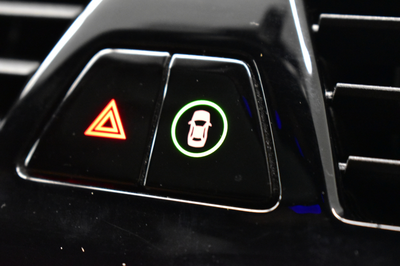 BMW 6シリーズ 630iｸﾞﾗﾝﾂｰﾘｽﾓ Mｽﾎﾟｰﾂ 全席ﾋｰﾀｰ付茶革 ﾊﾟﾉﾗﾏｻﾝﾙｰﾌ ﾘｱｴﾝﾀｰﾃｲﾝﾒﾝﾄ LEDﾍｯﾄﾞﾗｲﾄ 追従ACC HUD 衝突軽減ﾌﾞﾚｰｷ 車線変更 &逸脱&歩行者警告 ﾀｯﾁﾊﾟﾈﾙﾅﾋﾞ 全周囲ｶﾒﾗ3Dﾋﾞｭｰ ﾊｰﾏﾝｶｰﾄﾞﾝｻｳﾝﾄﾞ 液晶ﾒｰﾀｰ 電動Rｹﾞｰﾄ 4ｿﾞｰﾝAC 2年保証