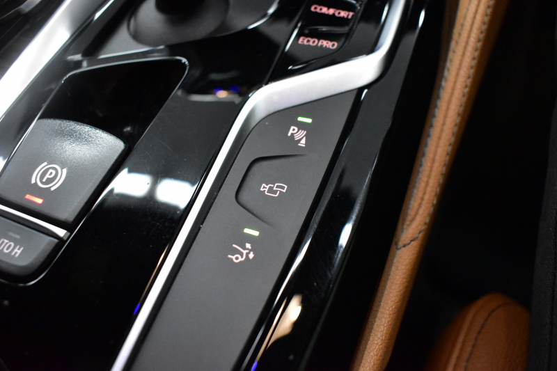 BMW 6シリーズ 630iｸﾞﾗﾝﾂｰﾘｽﾓ Mｽﾎﾟｰﾂ 全席ﾋｰﾀｰ付茶革 ﾊﾟﾉﾗﾏｻﾝﾙｰﾌ ﾘｱｴﾝﾀｰﾃｲﾝﾒﾝﾄ LEDﾍｯﾄﾞﾗｲﾄ 追従ACC HUD 衝突軽減ﾌﾞﾚｰｷ 車線変更 &逸脱&歩行者警告 ﾀｯﾁﾊﾟﾈﾙﾅﾋﾞ 全周囲ｶﾒﾗ3Dﾋﾞｭｰ ﾊｰﾏﾝｶｰﾄﾞﾝｻｳﾝﾄﾞ 液晶ﾒｰﾀｰ 電動Rｹﾞｰﾄ 4ｿﾞｰﾝAC 2年保証