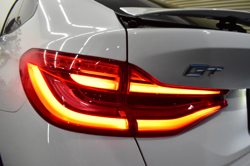 BMW 6シリーズ 630iｸﾞﾗﾝﾂｰﾘｽﾓ Mｽﾎﾟｰﾂ 全席ﾋｰﾀｰ付茶革 ﾊﾟﾉﾗﾏｻﾝﾙｰﾌ ﾘｱｴﾝﾀｰﾃｲﾝﾒﾝﾄ LEDﾍｯﾄﾞﾗｲﾄ 追従ACC HUD 衝突軽減ﾌﾞﾚｰｷ 車線変更 &逸脱&歩行者警告 ﾀｯﾁﾊﾟﾈﾙﾅﾋﾞ 全周囲ｶﾒﾗ3Dﾋﾞｭｰ ﾊｰﾏﾝｶｰﾄﾞﾝｻｳﾝﾄﾞ 液晶ﾒｰﾀｰ 電動Rｹﾞｰﾄ 4ｿﾞｰﾝAC 2年保証