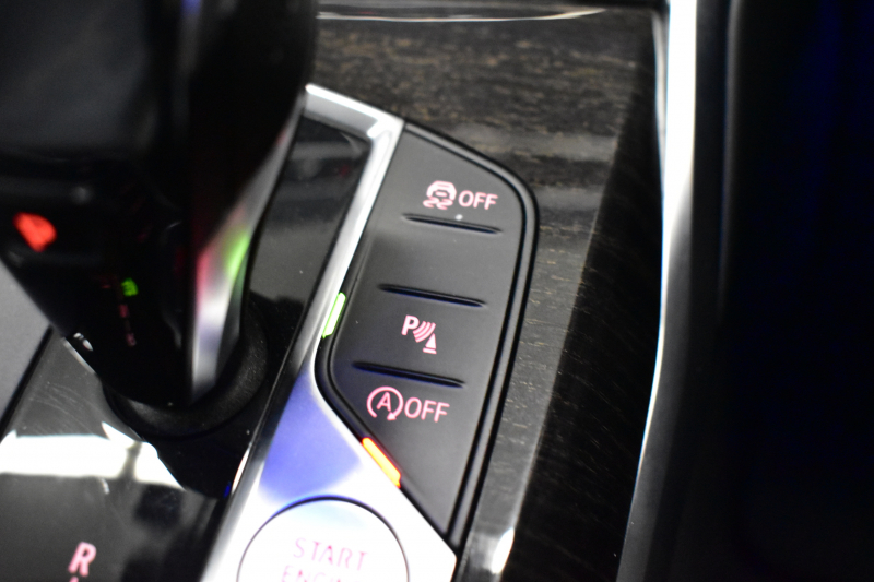 BMW 3シリーズ 320i Mｽﾎﾟｰﾂ ﾃﾞﾋﾞｭｰ&ｺﾝﾌｫｰﾄP ﾋｰﾀｰ付黒革 19AW ﾗｲﾌﾞｺｯｸﾋﾟｯﾄﾀｯﾁﾊﾟﾈﾙﾅﾋﾞ ｱｯﾌﾟﾙｶｰﾌﾟﾚｲ 追従ACC LEDﾍｯﾄﾞﾗｲﾄ 電動ﾄﾗﾝｸ 側面衝突&車線変更&逸脱警告 液晶ﾒｰﾀｰ Pｱｼｽﾄ ｳｯﾄﾞｲﾝﾃﾘｱ HiFiｽﾋﾟｰｶｰ 2年保証