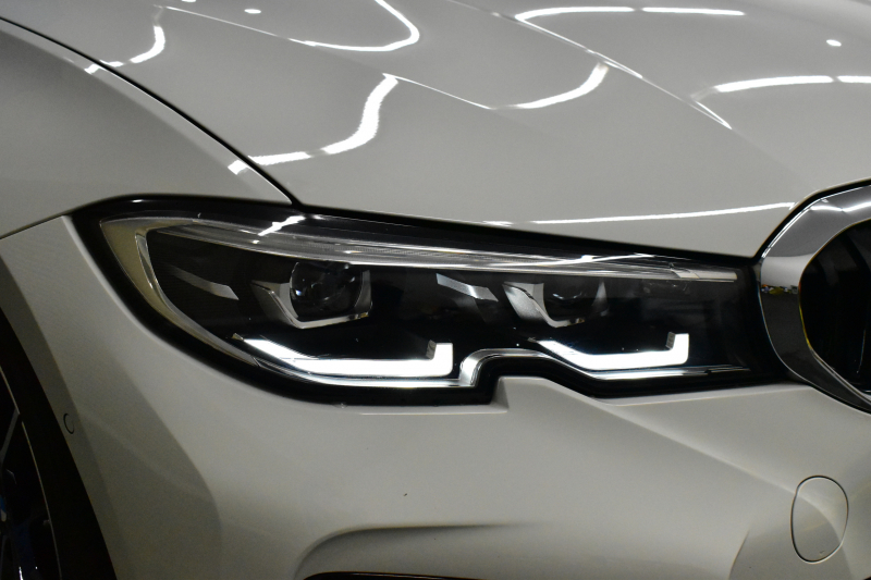 BMW 3シリーズ 320i Mｽﾎﾟｰﾂ ﾃﾞﾋﾞｭｰ&ｺﾝﾌｫｰﾄP ﾋｰﾀｰ付黒革 19AW ﾗｲﾌﾞｺｯｸﾋﾟｯﾄﾀｯﾁﾊﾟﾈﾙﾅﾋﾞ ｱｯﾌﾟﾙｶｰﾌﾟﾚｲ 追従ACC LEDﾍｯﾄﾞﾗｲﾄ 電動ﾄﾗﾝｸ 側面衝突&車線変更&逸脱警告 液晶ﾒｰﾀｰ Pｱｼｽﾄ ｳｯﾄﾞｲﾝﾃﾘｱ HiFiｽﾋﾟｰｶｰ 2年保証