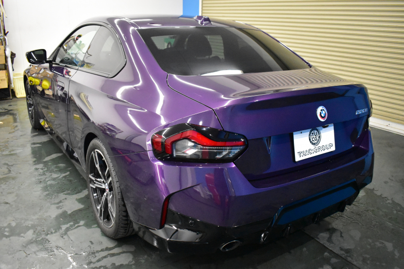 BMW 2シリーズ 220i Mｽﾎﾟｰﾂ ﾊｲﾗｲﾝP ｶｰﾌﾞﾄﾞﾃﾞｨｽﾌﾟﾚｲ ﾋｰﾀｰ付電動黒革  ﾊｰﾏﾝｶｰﾄﾞﾝｻｳﾝﾄﾞｼｽﾃﾑ  追従ACC ｱﾀﾞﾌﾟﾃｨﾌﾞLEDﾍｯﾄﾞﾗｲﾄ ｻﾝﾌﾟﾛﾃｸｼｮﾝｶﾞﾗｽ BMWﾗｲﾌﾞｺｯｸﾋﾟｯﾄ ﾅﾋﾞBｶﾒﾗ 18AW ﾜｲﾔﾚｽ充電ﾄﾚｲ ｱｯﾌﾟﾙｶｰﾌﾟﾚｲ 2年保証