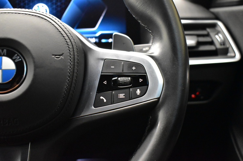 BMW 2シリーズ 220i Mｽﾎﾟｰﾂ ﾊｲﾗｲﾝP ｶｰﾌﾞﾄﾞﾃﾞｨｽﾌﾟﾚｲ ﾋｰﾀｰ付電動黒革  ﾊｰﾏﾝｶｰﾄﾞﾝｻｳﾝﾄﾞｼｽﾃﾑ  追従ACC ｱﾀﾞﾌﾟﾃｨﾌﾞLEDﾍｯﾄﾞﾗｲﾄ ｻﾝﾌﾟﾛﾃｸｼｮﾝｶﾞﾗｽ BMWﾗｲﾌﾞｺｯｸﾋﾟｯﾄ ﾅﾋﾞBｶﾒﾗ 18AW ﾜｲﾔﾚｽ充電ﾄﾚｲ ｱｯﾌﾟﾙｶｰﾌﾟﾚｲ 2年保証