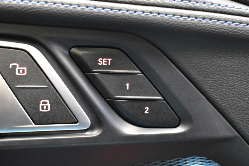 BMW 2シリーズ 220i Mｽﾎﾟｰﾂ ﾊｲﾗｲﾝP ｶｰﾌﾞﾄﾞﾃﾞｨｽﾌﾟﾚｲ ﾋｰﾀｰ付電動黒革  ﾊｰﾏﾝｶｰﾄﾞﾝｻｳﾝﾄﾞｼｽﾃﾑ  追従ACC ｱﾀﾞﾌﾟﾃｨﾌﾞLEDﾍｯﾄﾞﾗｲﾄ ｻﾝﾌﾟﾛﾃｸｼｮﾝｶﾞﾗｽ BMWﾗｲﾌﾞｺｯｸﾋﾟｯﾄ ﾅﾋﾞBｶﾒﾗ 18AW ﾜｲﾔﾚｽ充電ﾄﾚｲ ｱｯﾌﾟﾙｶｰﾌﾟﾚｲ 2年保証