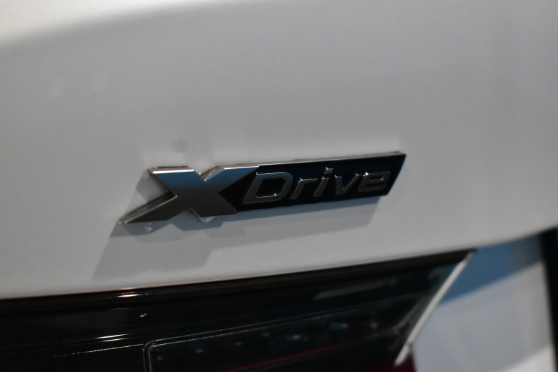 BMW 3シリーズ M340i Xﾄﾞﾗｲﾌﾞ ｲﾉﾍﾞｰｼｮﾝP ﾋｰﾀｰ付ｺﾆｬｯｸﾚｻﾞｰ Mｽﾎﾟｰﾂｼｰﾄ ACC HUD ﾚｰｻﾞｰLEDﾗｲﾄ 電動ﾄﾗﾝｸ 可変Mｻｽ 19AW Mｽﾎﾟｰﾂﾌﾞﾚｰｷ&ﾃﾞﾌ ｼﾞｪｽﾁｬｰC付ﾀｯﾁﾊﾟﾈﾙﾅﾋﾞ全周囲ｶﾒﾗ ﾊｰﾏﾝｶｰﾄﾞﾝ 側面衝突&車線変更&逸脱警告 2年保証