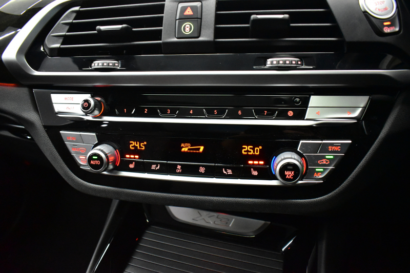 BMW X3 Xﾄﾞﾗｲﾌﾞ20d Mｽﾎﾟｰﾂ 1ｵｰﾅｰ 型式変更後ﾓﾃﾞﾙ(UZ20) ｾﾚｸﾄ&ﾊｲﾗｲﾝP ﾊﾟﾉﾗﾏｻﾝﾙｰﾌ ﾗｲﾌﾞｺｯｸﾋﾟｯﾄ LEDﾍｯﾄﾞﾗｲﾄ 追従ACC HUD 全席ﾋｰﾀｰ付ﾓｶﾚｻﾞｰ LCW ﾊｰﾏﾝｶｰﾄﾞﾝ ﾀｯﾁﾊﾟﾈﾙﾅﾋﾞﾌﾙｾｸﾞ全周囲ｶﾒﾗ 電動Rｹﾞｰﾄ ﾜｲﾔﾚｽ充電 19AW 2年保証