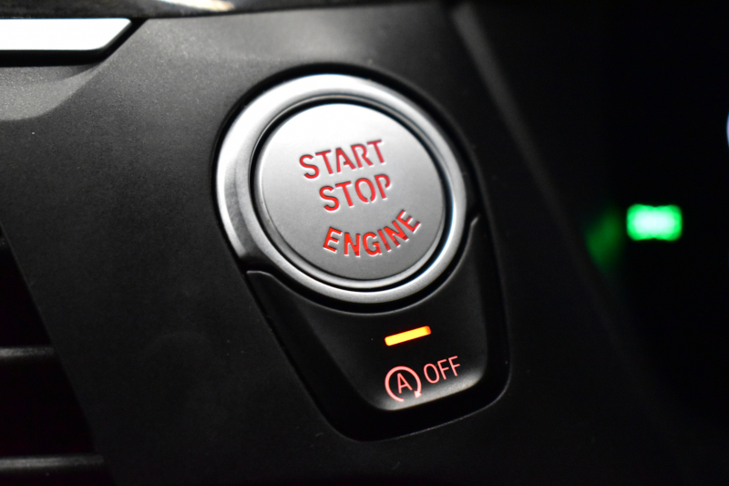 BMW X3 Xﾄﾞﾗｲﾌﾞ20d Mｽﾎﾟｰﾂ 1ｵｰﾅｰ 型式変更後ﾓﾃﾞﾙ(UZ20) ｾﾚｸﾄ&ﾊｲﾗｲﾝP ﾊﾟﾉﾗﾏｻﾝﾙｰﾌ ﾗｲﾌﾞｺｯｸﾋﾟｯﾄ LEDﾍｯﾄﾞﾗｲﾄ 追従ACC HUD 全席ﾋｰﾀｰ付ﾓｶﾚｻﾞｰ LCW ﾊｰﾏﾝｶｰﾄﾞﾝ ﾀｯﾁﾊﾟﾈﾙﾅﾋﾞﾌﾙｾｸﾞ全周囲ｶﾒﾗ 電動Rｹﾞｰﾄ ﾜｲﾔﾚｽ充電 19AW 2年保証