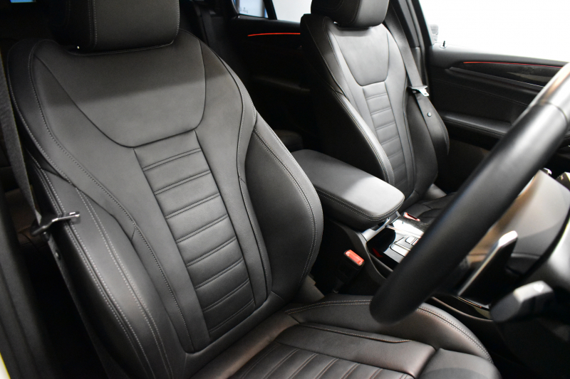 BMW X3 Xﾄﾞﾗｲﾌﾞ20d Mｽﾎﾟｰﾂ ﾊｲﾗｲﾝP ﾊﾟﾉﾗﾏｻﾝﾙｰﾌ 型式変更後ﾓﾃﾞﾙ（UZ20） ﾗｲﾌﾞｺｯｸﾋﾟｯﾄ  20AW LEDﾍｯﾄﾞﾗｲﾄ 追従ACC HUD 全席ﾋｰﾀｰ付黒革 LCW ﾀｯﾁﾊﾟﾈﾙﾅﾋﾞﾌﾙｾｸﾞ全周囲ｶﾒﾗ3Dﾋﾞｭｰ  電動Rｹﾞｰﾄ ﾜｲﾔﾚｽ充電 1ｵｰﾅｰ 2年保証