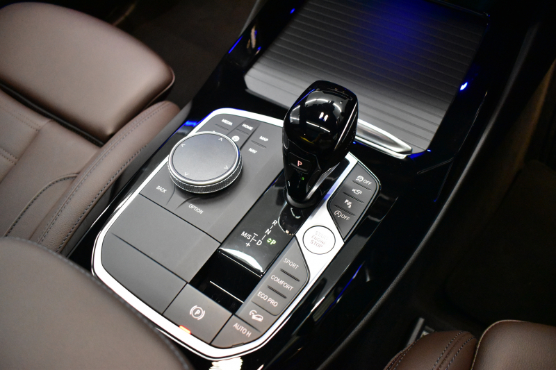 BMW X3 M40i ｾﾚｸﾄﾊﾟｯｹｰｼﾞ LCI後期 変更後ﾃﾞｻﾞｲﾝLEDﾍｯﾄﾞﾗｲﾄ&ﾃｰﾙ ﾊﾟﾉﾗﾏｻﾝﾙｰﾌ ﾗｲﾌﾞｺｸﾋﾟｯﾄ 可変Mｻｽ 全席ﾋｰﾀｰ付ﾓｶﾚｻﾞｰ ﾊｰﾏﾝｶｰﾄﾞﾝ 20AW 追従ACC HUD ｽﾃｱﾘﾝｸﾞｻﾎﾟｰﾄ ﾀｯﾁﾊﾟﾈﾙﾅﾋﾞ ﾌﾙｾｸﾞ 全周囲ｶﾒﾗ3Dﾋﾞｭｰ 電動Rｹﾞｰﾄ 2年保証