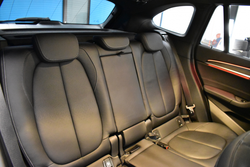 BMW X1 Xdrive18d Mｽﾎﾟｰﾂ ｴﾃﾞｨｼｮﾝｼﾞｮｲ+ LCI後期 ﾌｪｲｽﾘﾌﾄ後ﾓﾃﾞﾙ 4WD ｱﾄﾞﾊﾞﾝｽﾄﾞｱｸﾃｨﾌﾞｾｰﾌﾃｨ&ﾊｲﾗｲﾝ&ｺﾝﾌｫｰﾄP ACC HUD ﾋｰﾀｰ付電動黒革 LEDﾍｯﾄﾞﾗｲﾄ 18AW 車線逸脱&歩行者警告 衝突軽減B ﾀｯﾁﾊﾟﾈﾙﾅﾋﾞ Bｶﾒﾗ 電動Rｹﾞｰﾄ 2年保証