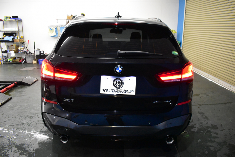 BMW X1 Xdrive18d Mｽﾎﾟｰﾂ ｴﾃﾞｨｼｮﾝｼﾞｮｲ+ LCI後期 ﾌｪｲｽﾘﾌﾄ後ﾓﾃﾞﾙ 4WD ｱﾄﾞﾊﾞﾝｽﾄﾞｱｸﾃｨﾌﾞｾｰﾌﾃｨ&ﾊｲﾗｲﾝ&ｺﾝﾌｫｰﾄP ACC HUD ﾋｰﾀｰ付電動黒革 LEDﾍｯﾄﾞﾗｲﾄ 18AW 車線逸脱&歩行者警告 衝突軽減B ﾀｯﾁﾊﾟﾈﾙﾅﾋﾞ Bｶﾒﾗ 電動Rｹﾞｰﾄ 2年保証