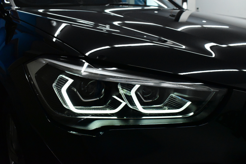 BMW X1 Xdrive18d Mｽﾎﾟｰﾂ ｴﾃﾞｨｼｮﾝｼﾞｮｲ+ LCI後期 ﾌｪｲｽﾘﾌﾄ後ﾓﾃﾞﾙ 4WD ｱﾄﾞﾊﾞﾝｽﾄﾞｱｸﾃｨﾌﾞｾｰﾌﾃｨ&ﾊｲﾗｲﾝ&ｺﾝﾌｫｰﾄP ACC HUD ﾋｰﾀｰ付電動黒革 LEDﾍｯﾄﾞﾗｲﾄ 18AW 車線逸脱&歩行者警告 衝突軽減B ﾀｯﾁﾊﾟﾈﾙﾅﾋﾞ Bｶﾒﾗ 電動Rｹﾞｰﾄ 2年保証