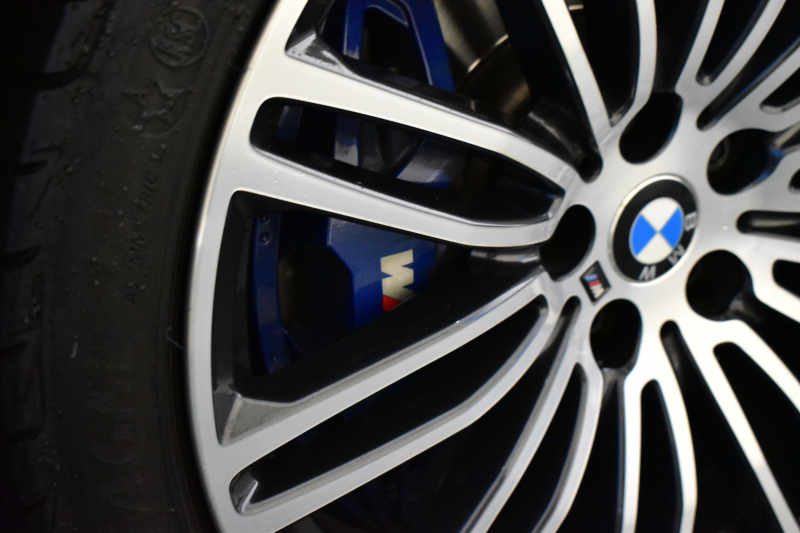 BMW 5シリーズ 540i Xﾄﾞﾗｲﾌﾞ Mｽﾎﾟｰﾂ 4WD ｺﾝﾌｫｰﾄ&ﾊｲﾗｲﾝP ｻﾝﾙｰﾌ 前席ｺﾝﾌｫｰﾄｼｰﾄ 前席ﾏｯｻｰｼﾞ&ﾍﾞﾝﾁﾚｰﾀｰ 全席ﾋｰﾀｰ付黒革 可変ｻｽ Mｽﾎﾟｰﾂﾌﾞﾚｰｷ LEDﾍｯﾄﾞﾗｲﾄ 液晶ﾒｰﾀｰ ACC HUD LCW  ﾀｯﾁﾊﾟﾈﾙﾅﾋﾞTV全周囲ｶﾒﾗ 3Dﾋﾞｭｰ 電動ﾄﾗﾝｸ 1ｵｰﾅｰ 2年保証