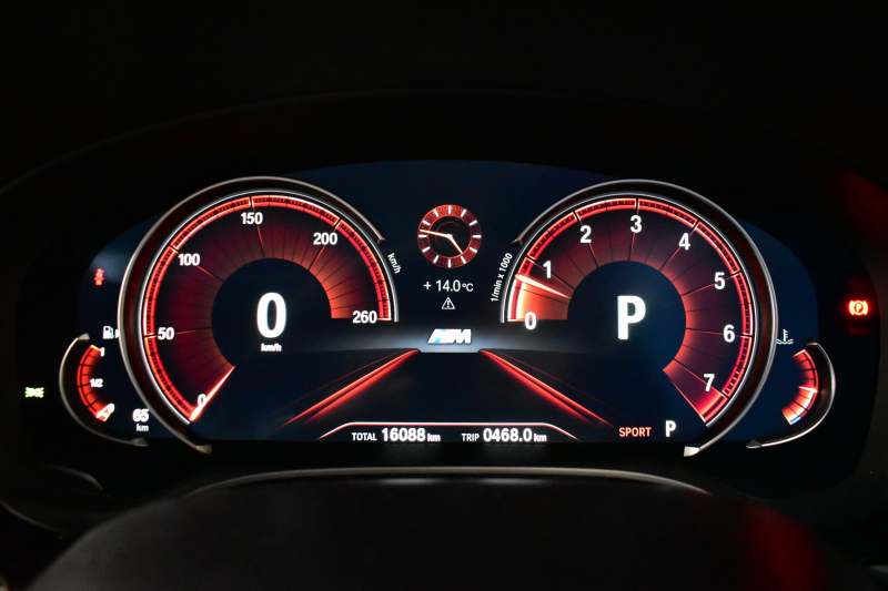 BMW 5シリーズ 540i Xﾄﾞﾗｲﾌﾞ Mｽﾎﾟｰﾂ 4WD ｺﾝﾌｫｰﾄ&ﾊｲﾗｲﾝP ｻﾝﾙｰﾌ 前席ｺﾝﾌｫｰﾄｼｰﾄ 前席ﾏｯｻｰｼﾞ&ﾍﾞﾝﾁﾚｰﾀｰ 全席ﾋｰﾀｰ付黒革 可変ｻｽ Mｽﾎﾟｰﾂﾌﾞﾚｰｷ LEDﾍｯﾄﾞﾗｲﾄ 液晶ﾒｰﾀｰ ACC HUD LCW  ﾀｯﾁﾊﾟﾈﾙﾅﾋﾞTV全周囲ｶﾒﾗ 3Dﾋﾞｭｰ 電動ﾄﾗﾝｸ 1ｵｰﾅｰ 2年保証