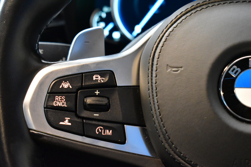 BMW 5シリーズ 540i Xﾄﾞﾗｲﾌﾞ Mｽﾎﾟｰﾂ 4WD ｺﾝﾌｫｰﾄ&ﾊｲﾗｲﾝP ｻﾝﾙｰﾌ 前席ｺﾝﾌｫｰﾄｼｰﾄ 前席ﾏｯｻｰｼﾞ&ﾍﾞﾝﾁﾚｰﾀｰ 全席ﾋｰﾀｰ付黒革 可変ｻｽ Mｽﾎﾟｰﾂﾌﾞﾚｰｷ LEDﾍｯﾄﾞﾗｲﾄ 液晶ﾒｰﾀｰ ACC HUD LCW  ﾀｯﾁﾊﾟﾈﾙﾅﾋﾞTV全周囲ｶﾒﾗ 3Dﾋﾞｭｰ 電動ﾄﾗﾝｸ 1ｵｰﾅｰ 2年保証