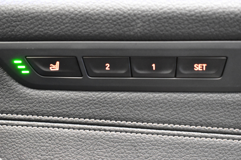 BMW 5シリーズ 540i Xﾄﾞﾗｲﾌﾞ Mｽﾎﾟｰﾂ 4WD ｺﾝﾌｫｰﾄ&ﾊｲﾗｲﾝP ｻﾝﾙｰﾌ 前席ｺﾝﾌｫｰﾄｼｰﾄ 前席ﾏｯｻｰｼﾞ&ﾍﾞﾝﾁﾚｰﾀｰ 全席ﾋｰﾀｰ付黒革 可変ｻｽ Mｽﾎﾟｰﾂﾌﾞﾚｰｷ LEDﾍｯﾄﾞﾗｲﾄ 液晶ﾒｰﾀｰ ACC HUD LCW  ﾀｯﾁﾊﾟﾈﾙﾅﾋﾞTV全周囲ｶﾒﾗ 3Dﾋﾞｭｰ 電動ﾄﾗﾝｸ 1ｵｰﾅｰ 2年保証