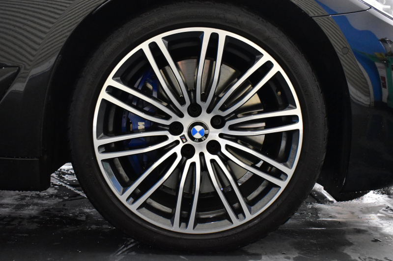 BMW 5シリーズ 540i Xﾄﾞﾗｲﾌﾞ Mｽﾎﾟｰﾂ 4WD ｺﾝﾌｫｰﾄ&ﾊｲﾗｲﾝP ｻﾝﾙｰﾌ 前席ｺﾝﾌｫｰﾄｼｰﾄ 前席ﾏｯｻｰｼﾞ&ﾍﾞﾝﾁﾚｰﾀｰ 全席ﾋｰﾀｰ付黒革 可変ｻｽ Mｽﾎﾟｰﾂﾌﾞﾚｰｷ LEDﾍｯﾄﾞﾗｲﾄ 液晶ﾒｰﾀｰ ACC HUD LCW  ﾀｯﾁﾊﾟﾈﾙﾅﾋﾞTV全周囲ｶﾒﾗ 3Dﾋﾞｭｰ 電動ﾄﾗﾝｸ 1ｵｰﾅｰ 2年保証