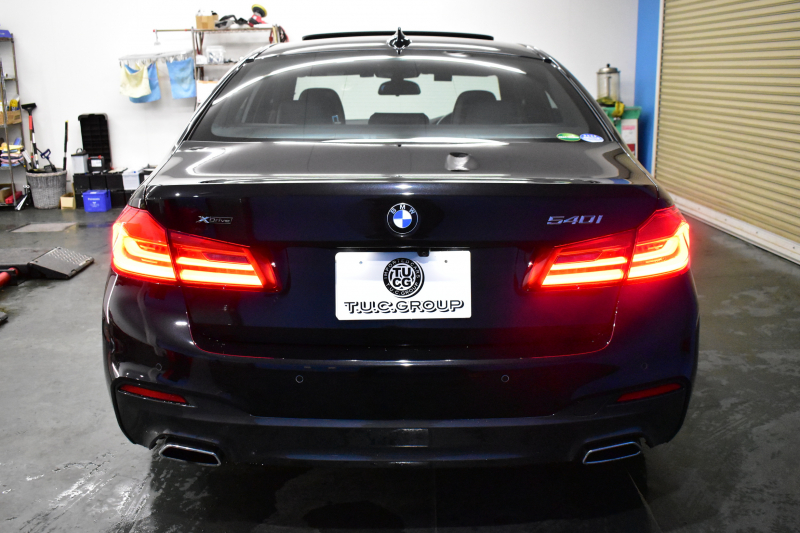 BMW 5シリーズ 540i Xﾄﾞﾗｲﾌﾞ Mｽﾎﾟｰﾂ 4WD ｺﾝﾌｫｰﾄ&ﾊｲﾗｲﾝP ｻﾝﾙｰﾌ 前席ｺﾝﾌｫｰﾄｼｰﾄ 前席ﾏｯｻｰｼﾞ&ﾍﾞﾝﾁﾚｰﾀｰ 全席ﾋｰﾀｰ付黒革 可変ｻｽ Mｽﾎﾟｰﾂﾌﾞﾚｰｷ LEDﾍｯﾄﾞﾗｲﾄ 液晶ﾒｰﾀｰ ACC HUD LCW  ﾀｯﾁﾊﾟﾈﾙﾅﾋﾞTV全周囲ｶﾒﾗ 3Dﾋﾞｭｰ 電動ﾄﾗﾝｸ 1ｵｰﾅｰ 2年保証